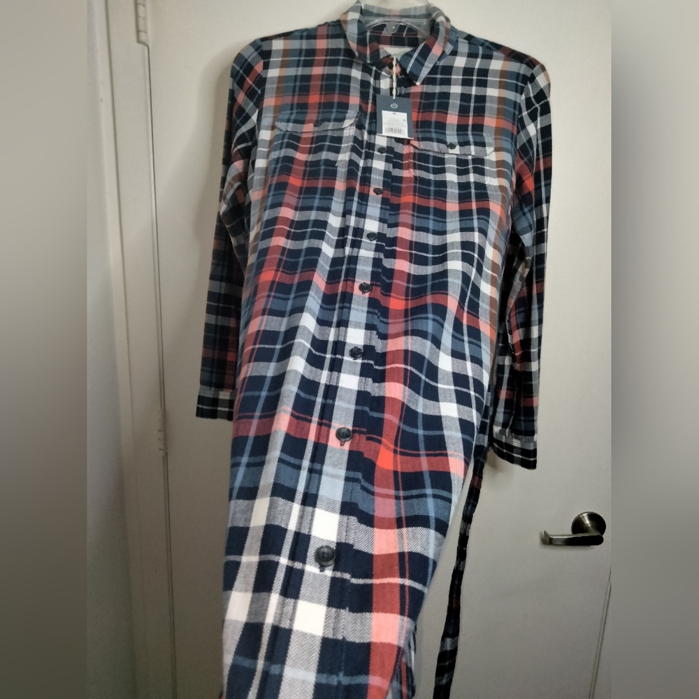 Universal Thread (Size M) Plaid Button Down LS Be… - image 5